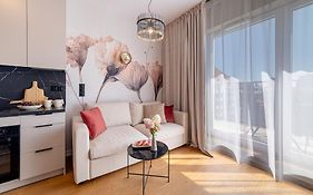 RentPlanet - Apartamenty Dmowskiego